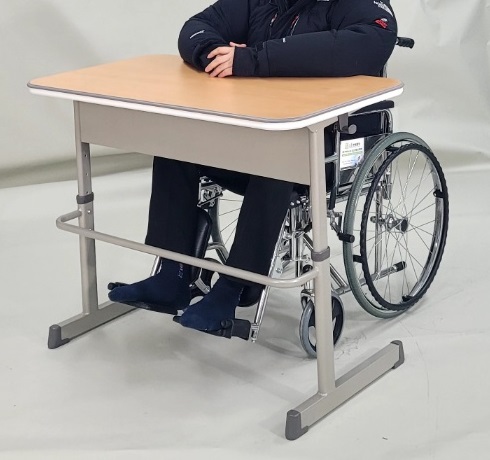 와이드파보클래스책상(휠체어용책상)